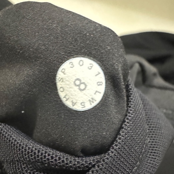 Lululemon “On the Fly” pant size 8 - Picture 2 of 3